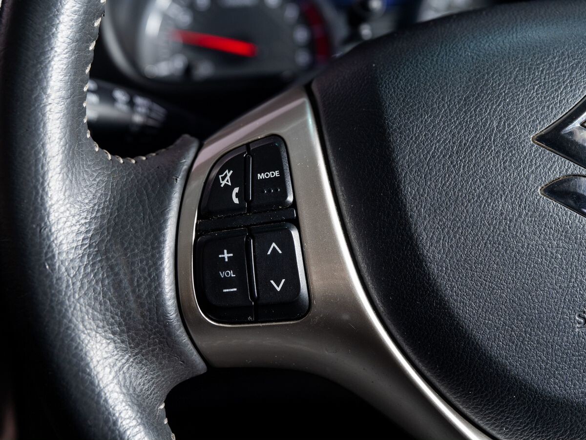 Suzuki Jimny 2016 - фото автомобиля