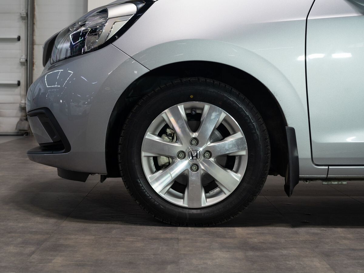 Honda Fit 2020 - фото автомобиля