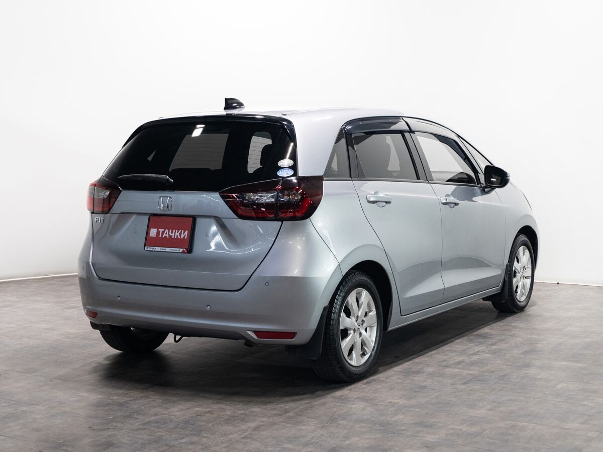 Honda Fit 2020 - фото автомобиля