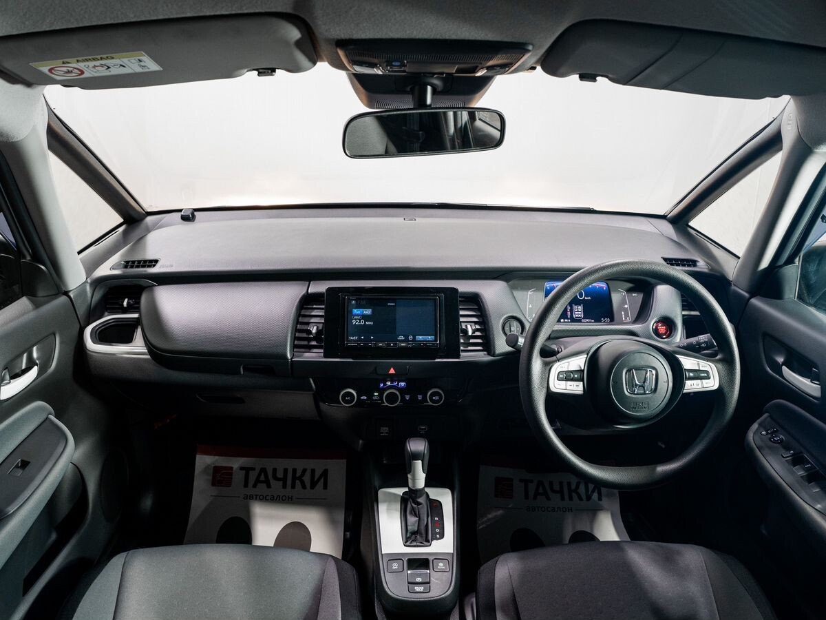 Honda Fit 2020 - фото автомобиля