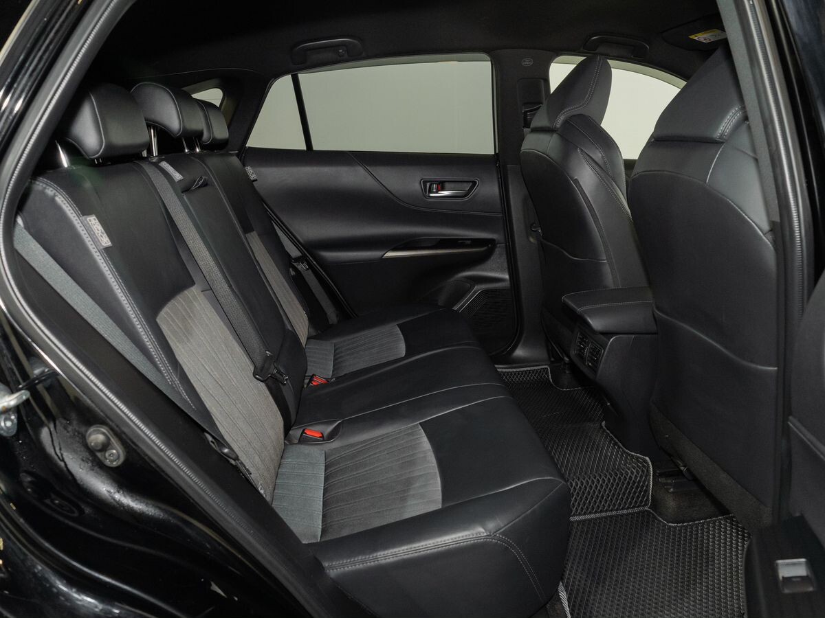 Toyota Harrier 2021 - фото автомобиля