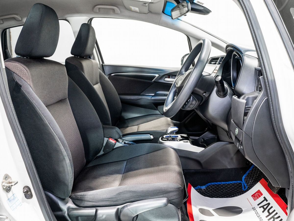 Honda Fit 2016 - фото автомобиля