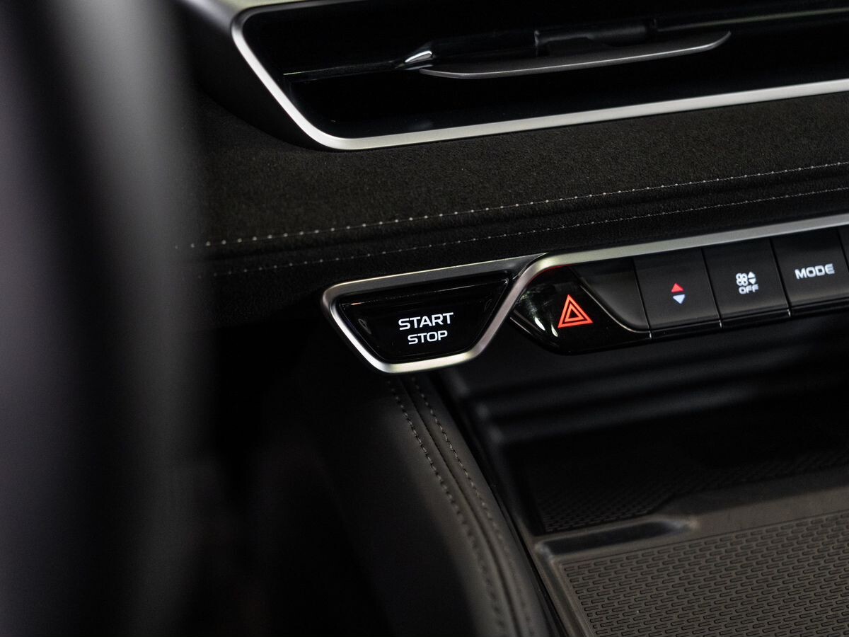 Geely Monjaro 2024 - фото автомобиля