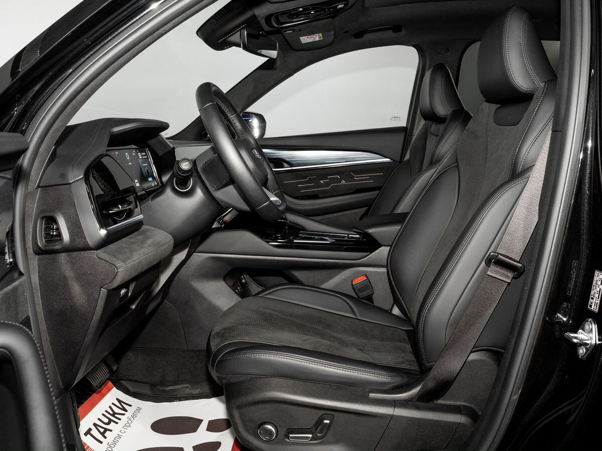 Geely Monjaro 2024 - фото автомобиля