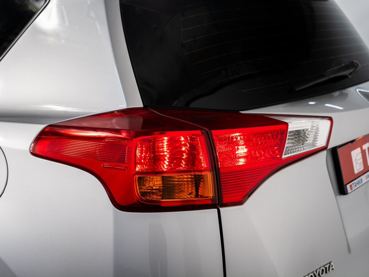 Toyota RAV4 2014 - фото автомобиля