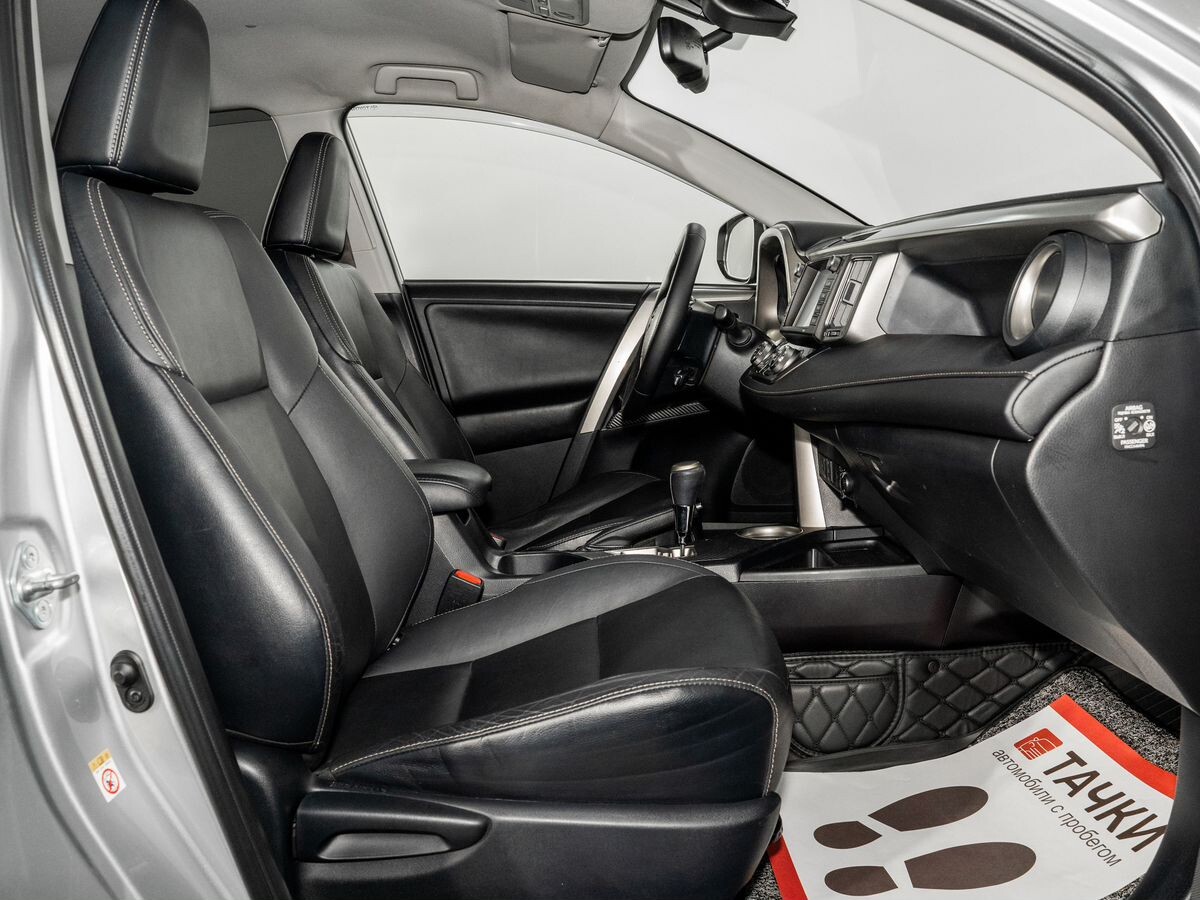 Toyota RAV4 2014 - фото автомобиля