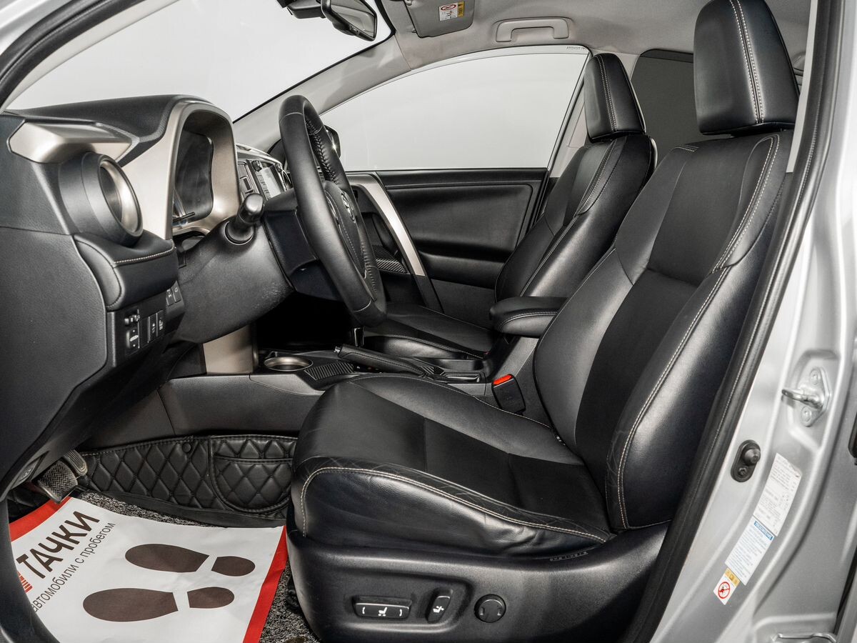 Toyota RAV4 2014 - фото автомобиля
