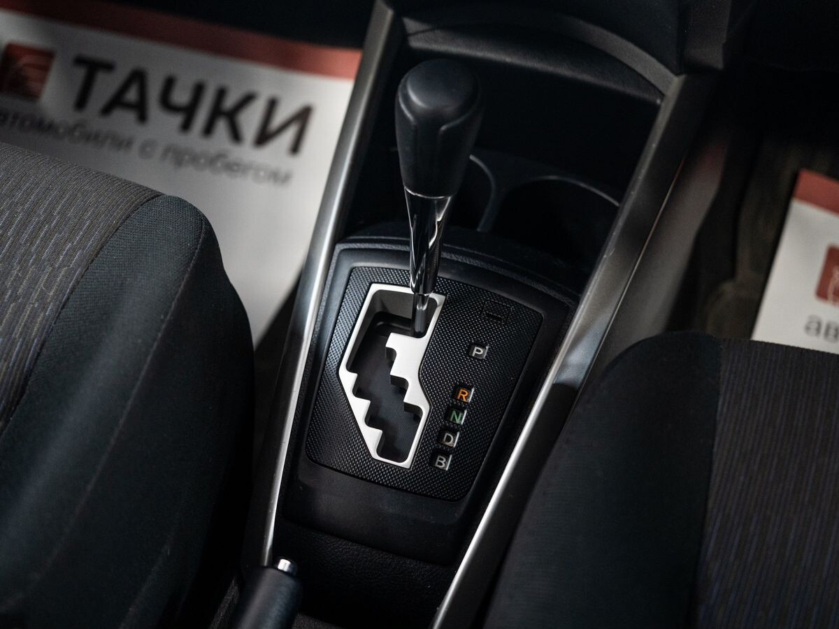 Toyota Corolla Fielder 2014 - фото автомобиля