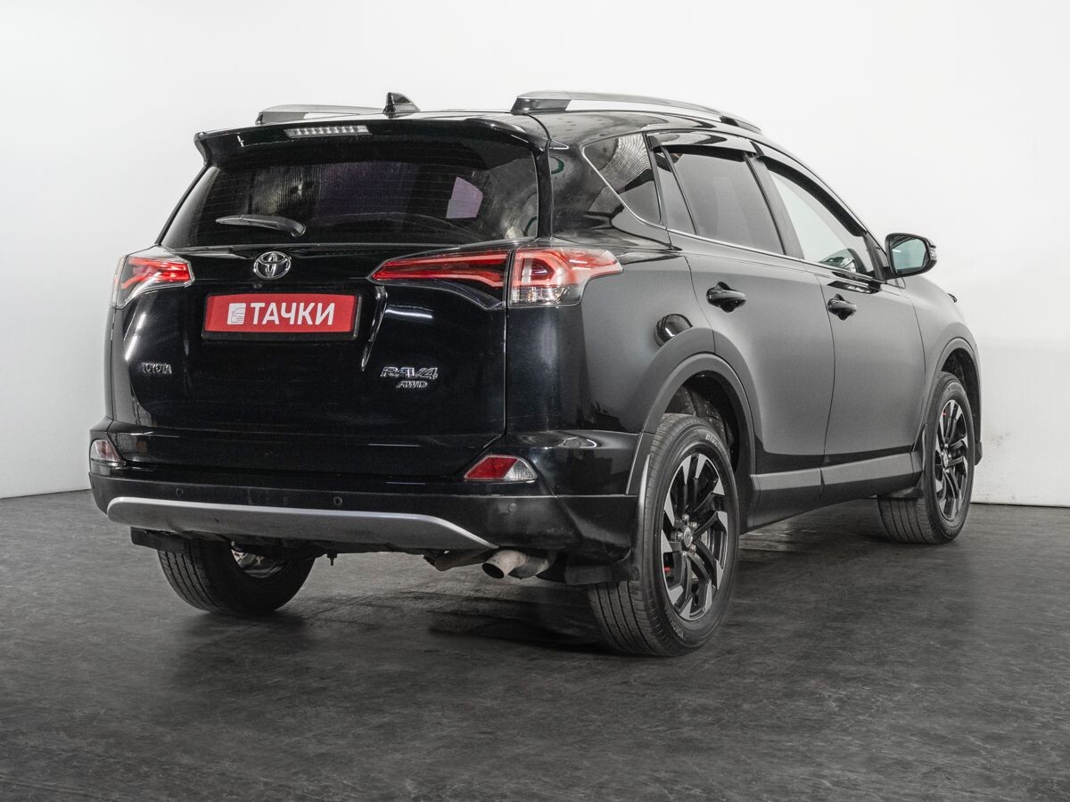 Toyota RAV4 2018 - фото автомобиля