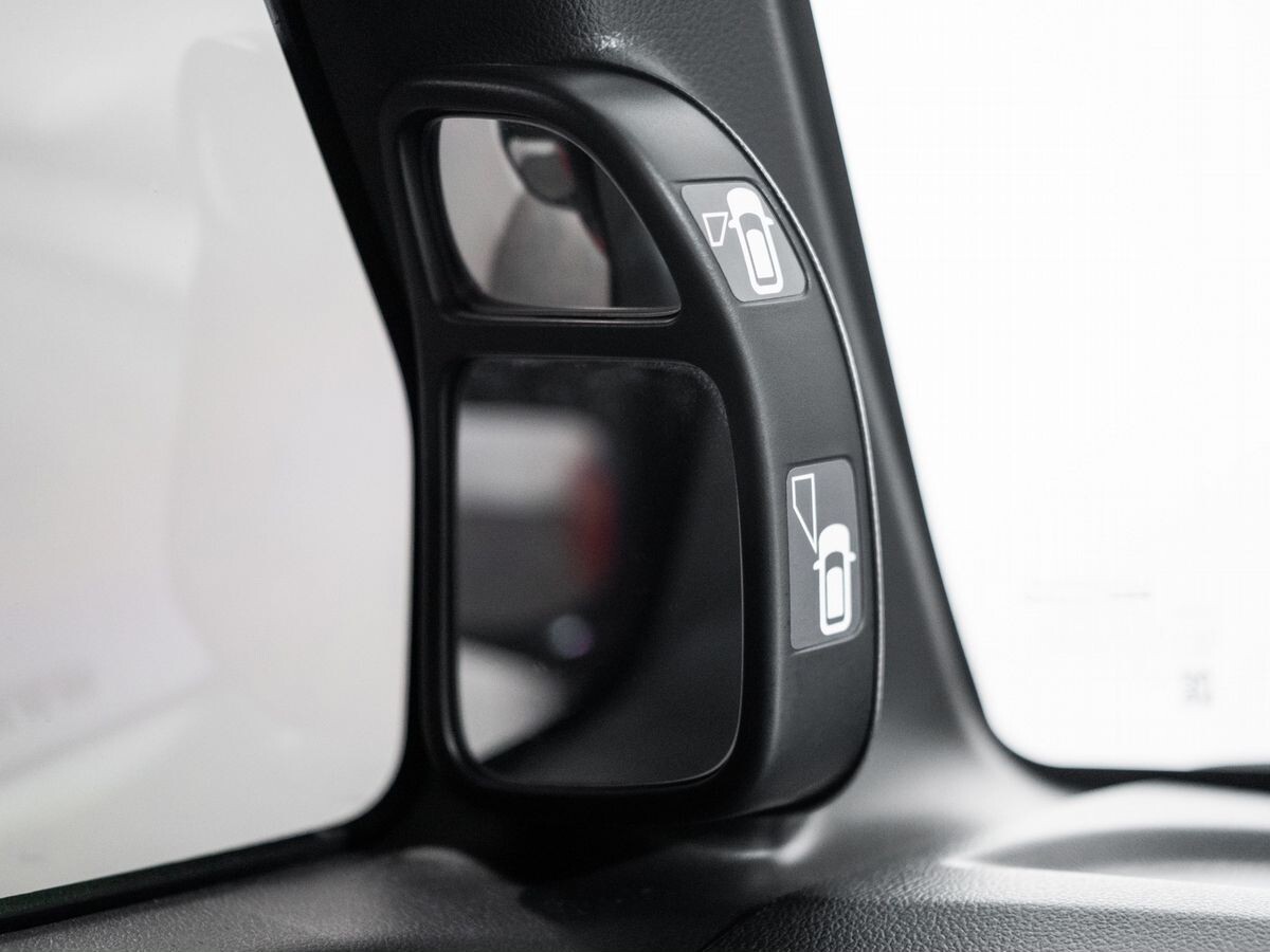 Honda N-BOX 2015 - фото автомобиля