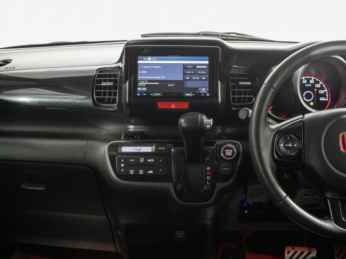 Honda N-BOX 2015 - фото автомобиля