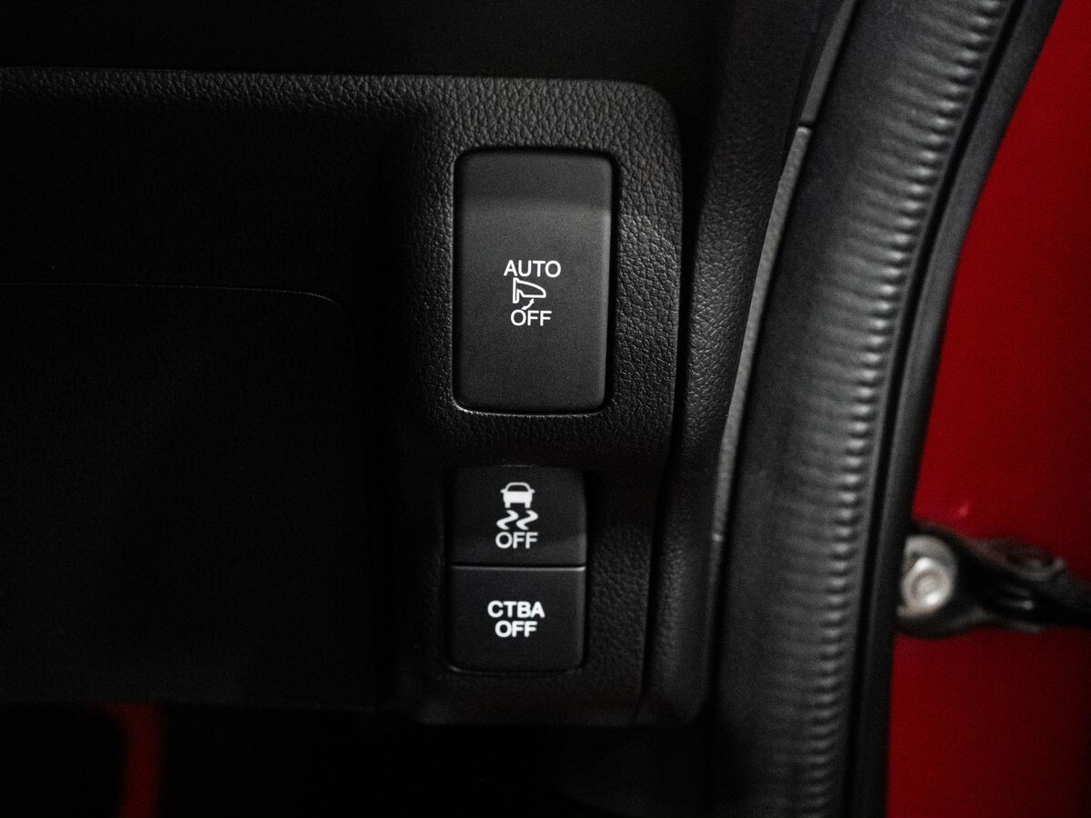 Honda N-BOX 2015 - фото автомобиля