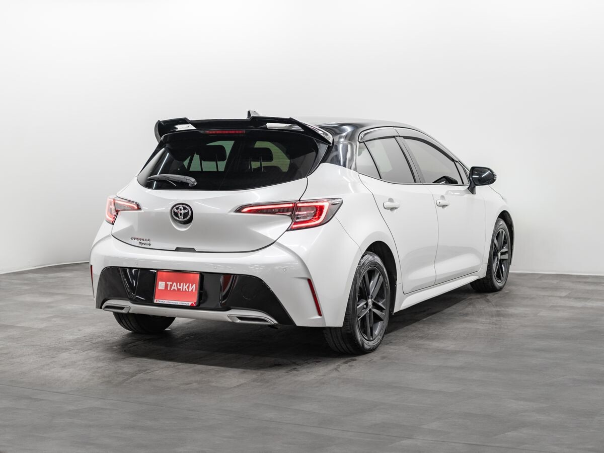 Toyota Corolla 2021 - фото автомобиля