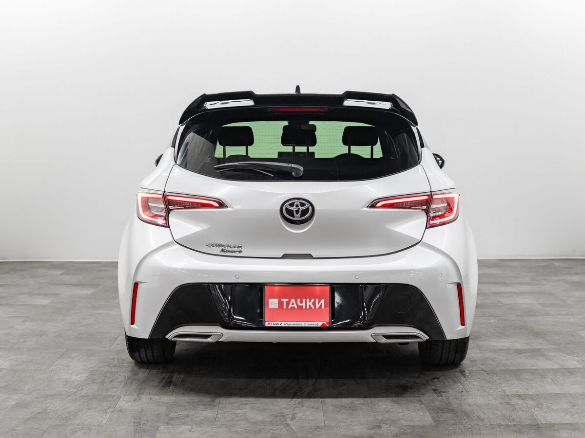 Toyota Corolla 2021 - фото автомобиля