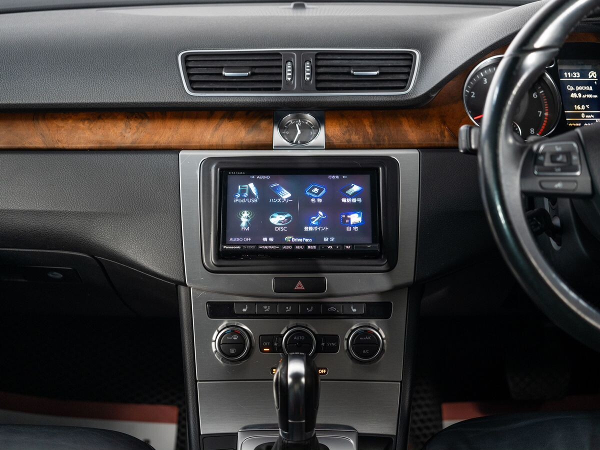 Volkswagen Passat 2012 - фото автомобиля