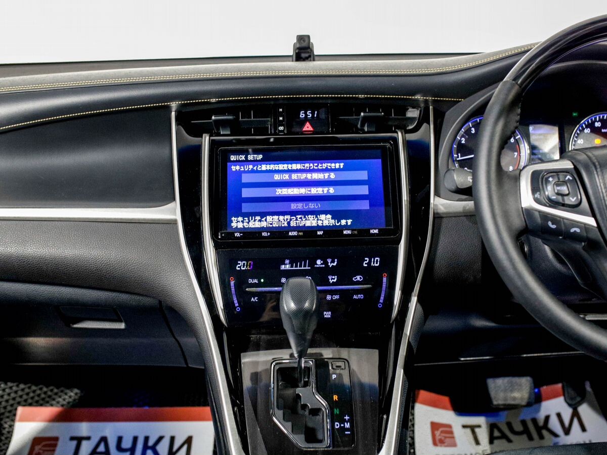 Toyota Harrier 2019 - фото автомобиля