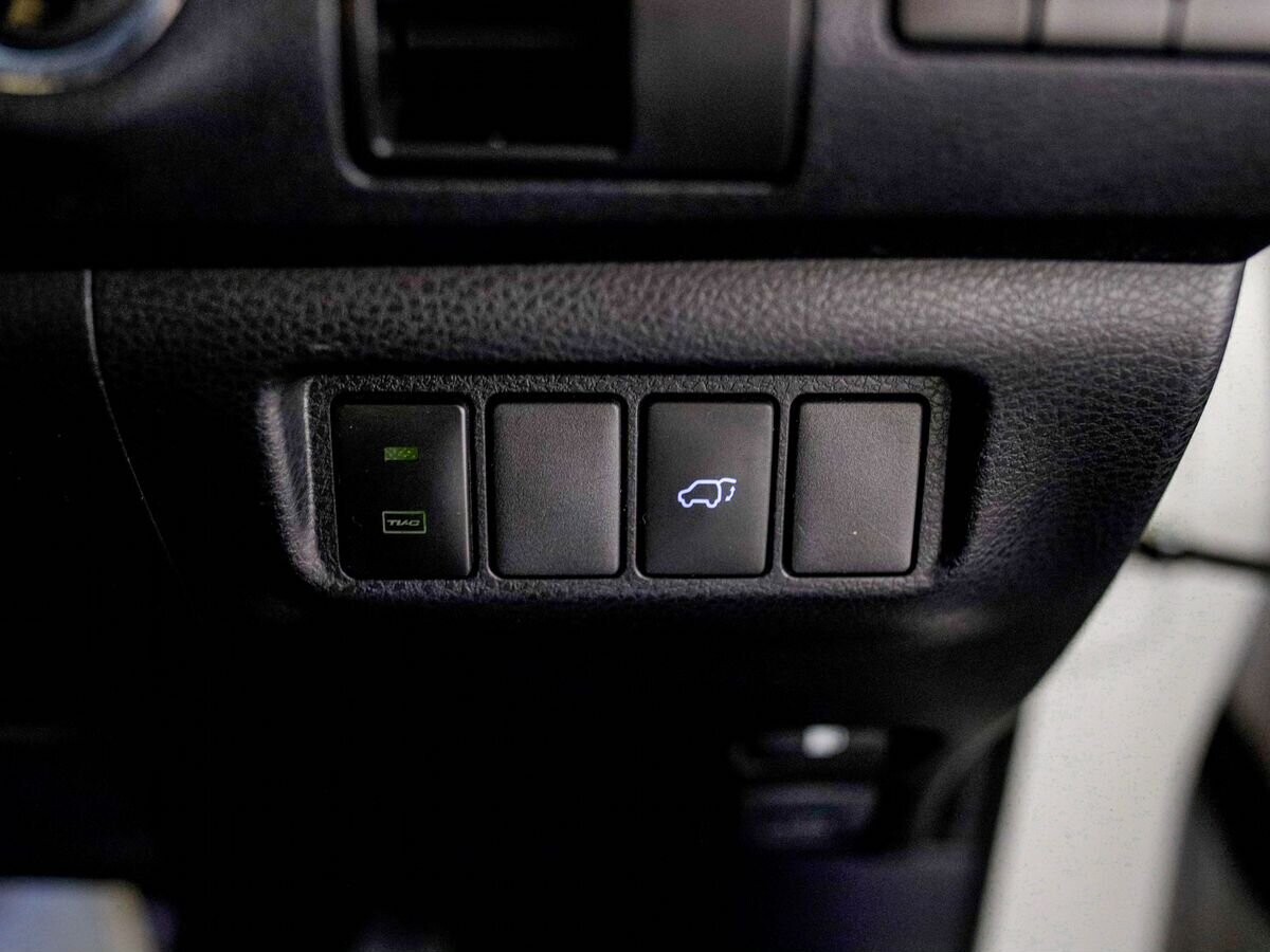 Toyota Harrier 2019 - фото автомобиля