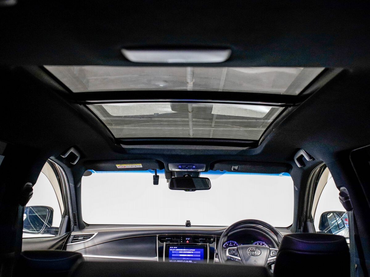 Toyota Harrier 2019 - фото автомобиля