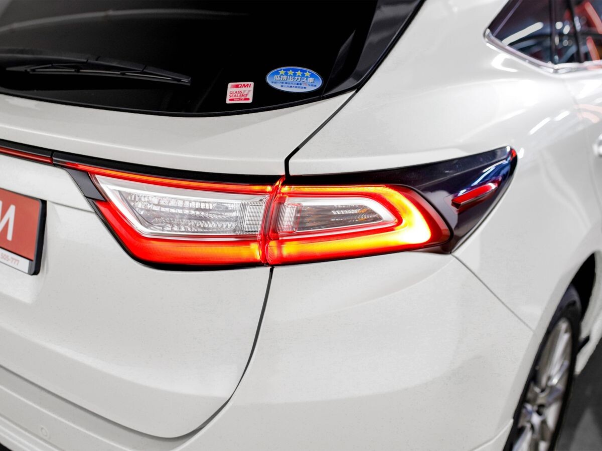 Toyota Harrier 2019 - фото автомобиля
