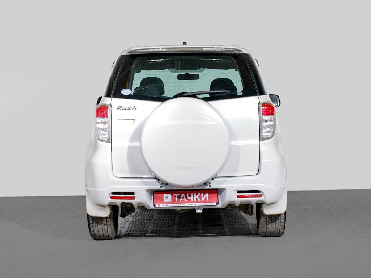 Toyota Rush 2009 - фото автомобиля