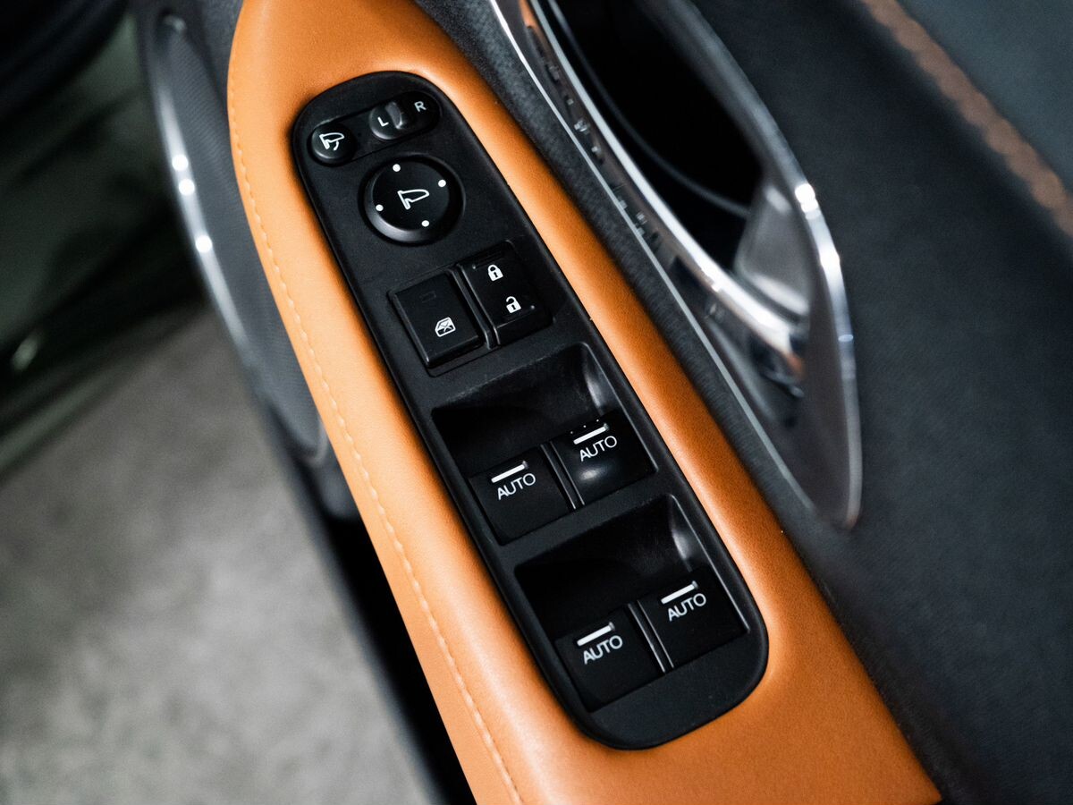 Honda Vezel 2014 - фото автомобиля