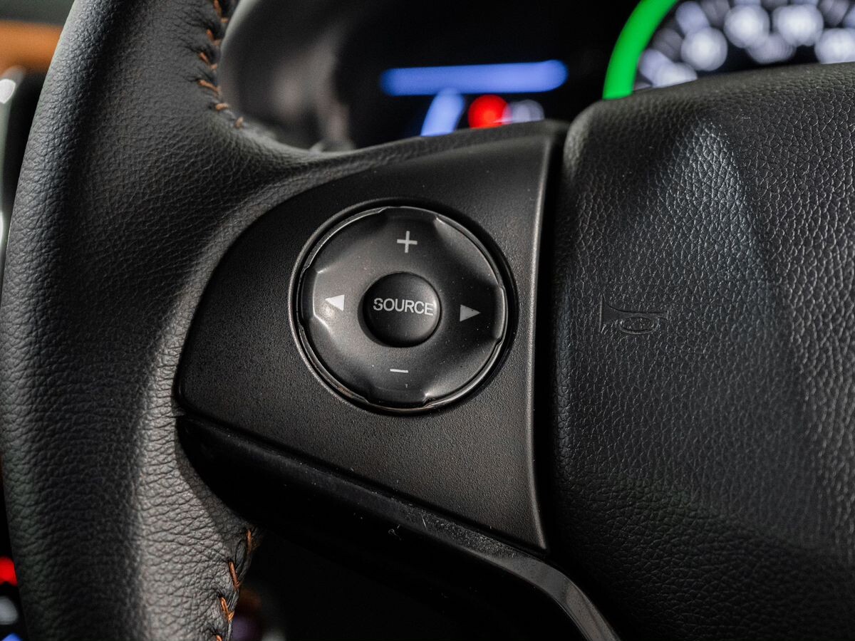 Honda Vezel 2014 - фото автомобиля