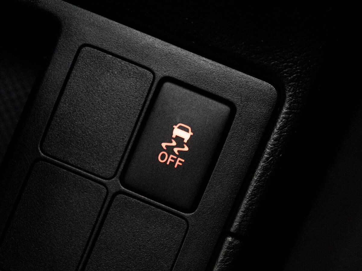 Toyota Vitz 2019 - фото автомобиля