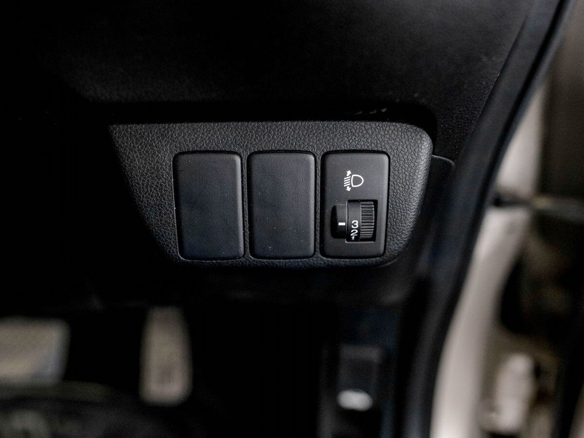 Honda Fit 2010 - фото автомобиля