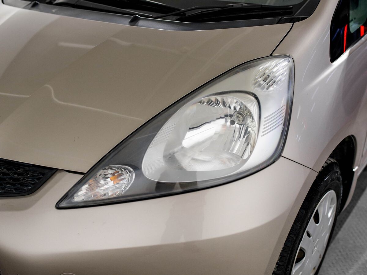 Honda Fit 2010 - фото автомобиля