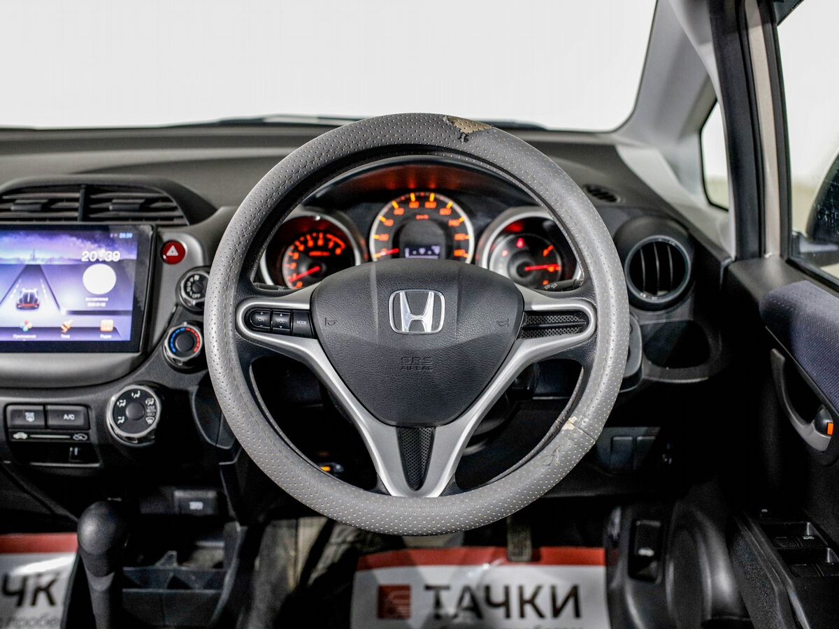 Honda Fit 2010 - фото автомобиля