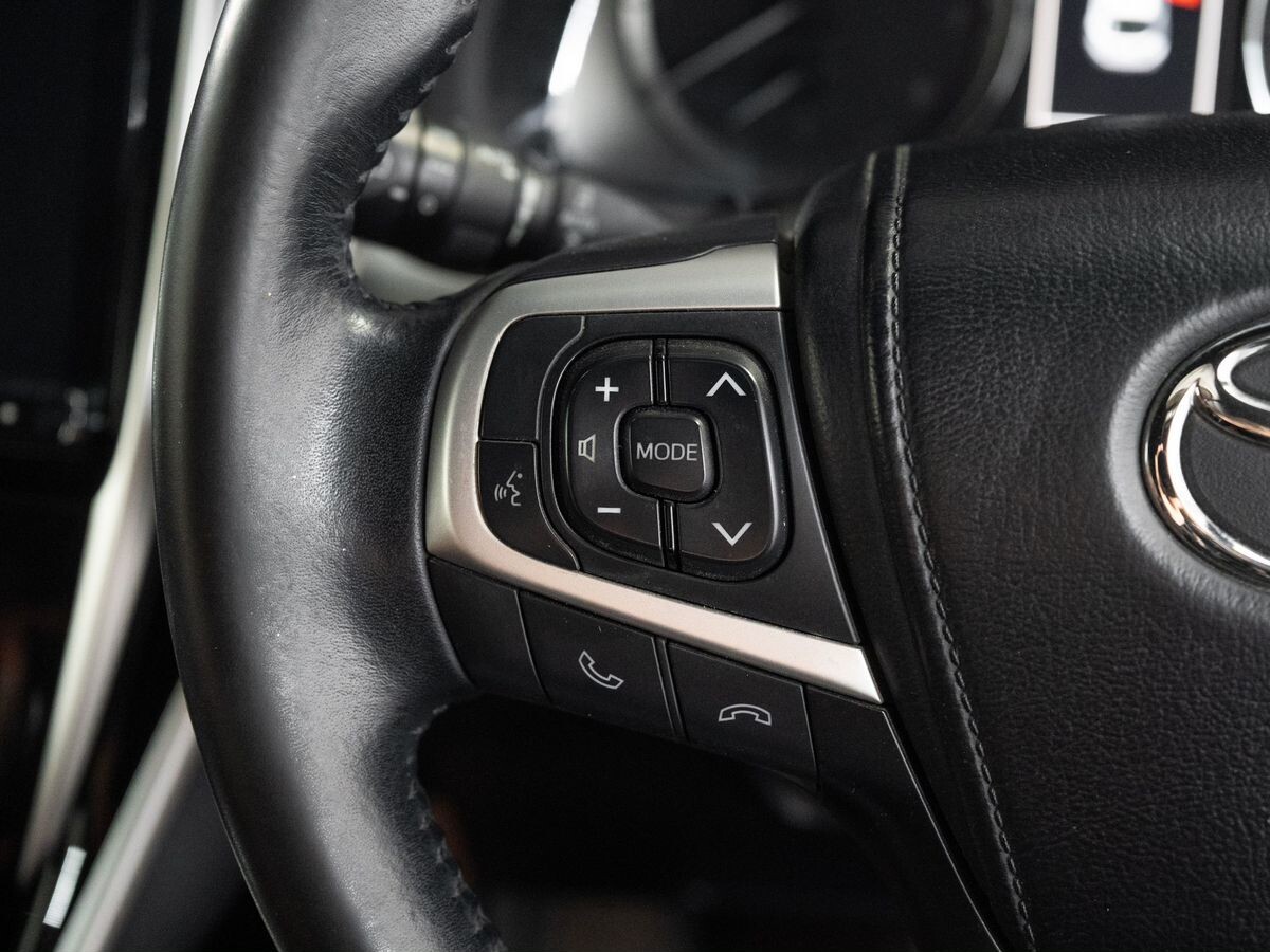 Toyota Harrier 2018 - фото автомобиля