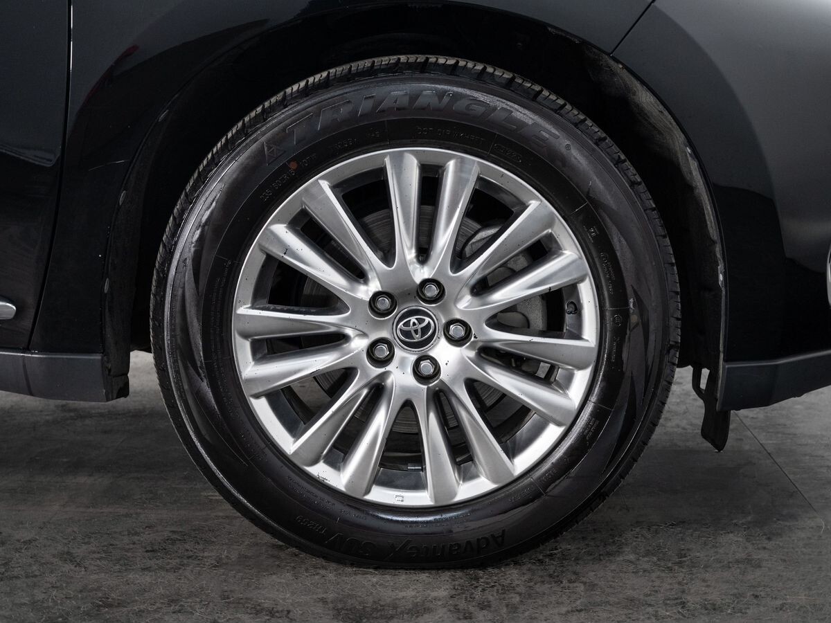 Toyota Harrier 2018 - фото автомобиля