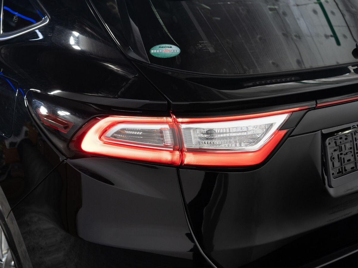 Toyota Harrier 2018 - фото автомобиля