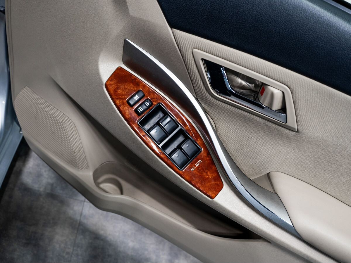 Toyota Premio 2014 - фото автомобиля