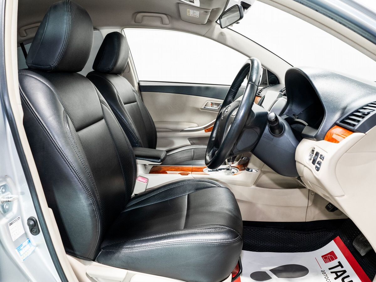 Toyota Premio 2014 - фото автомобиля