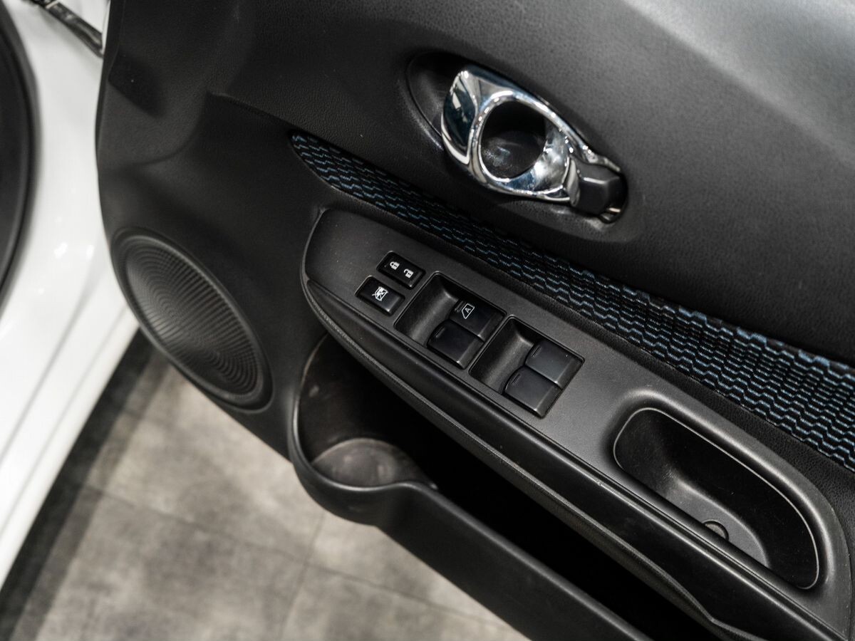 Nissan Note 2016 - фото автомобиля