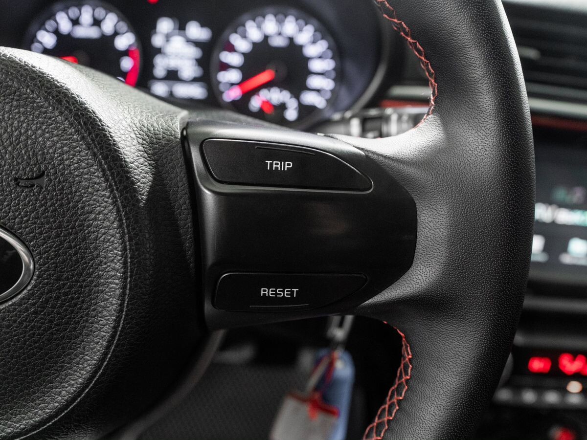 Kia Rio 2019 - фото автомобиля