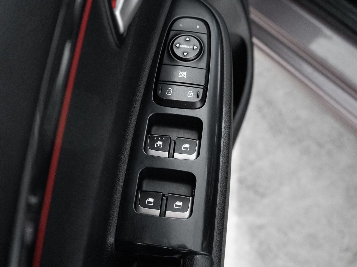 Kia Rio 2019 - фото автомобиля