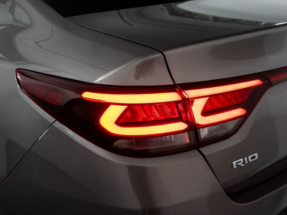 Kia Rio 2019 - фото автомобиля