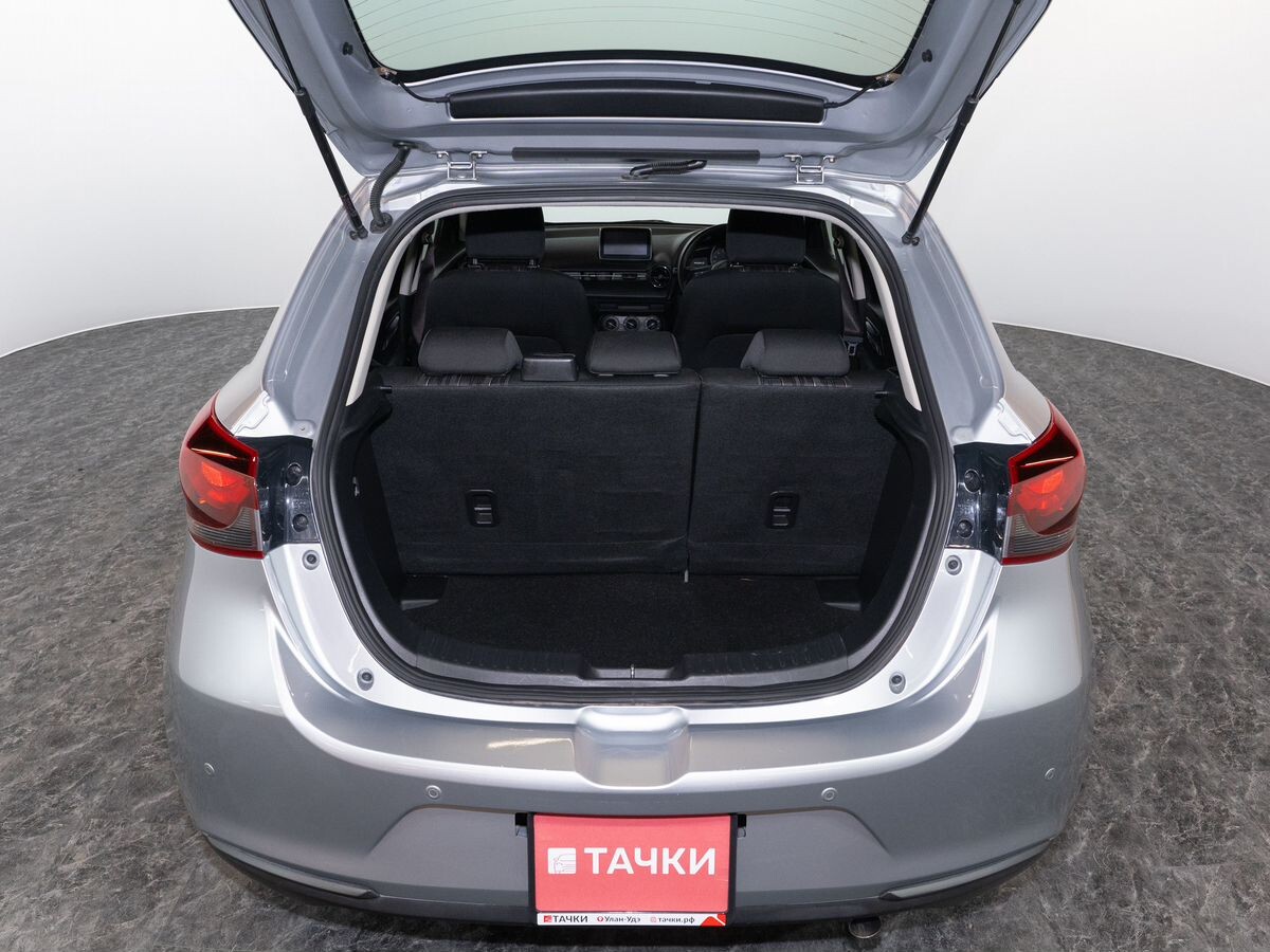 Mazda Mazda2 2021 - фото автомобиля