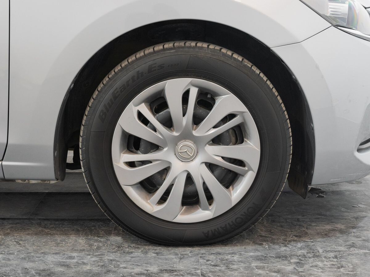 Mazda Mazda2 2021 - фото автомобиля
