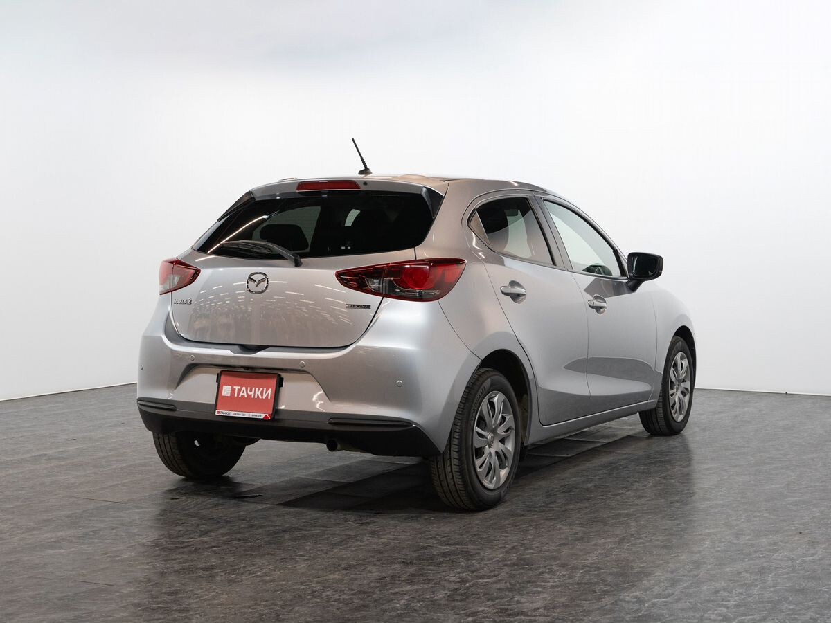 Mazda Mazda2 2021 - фото автомобиля