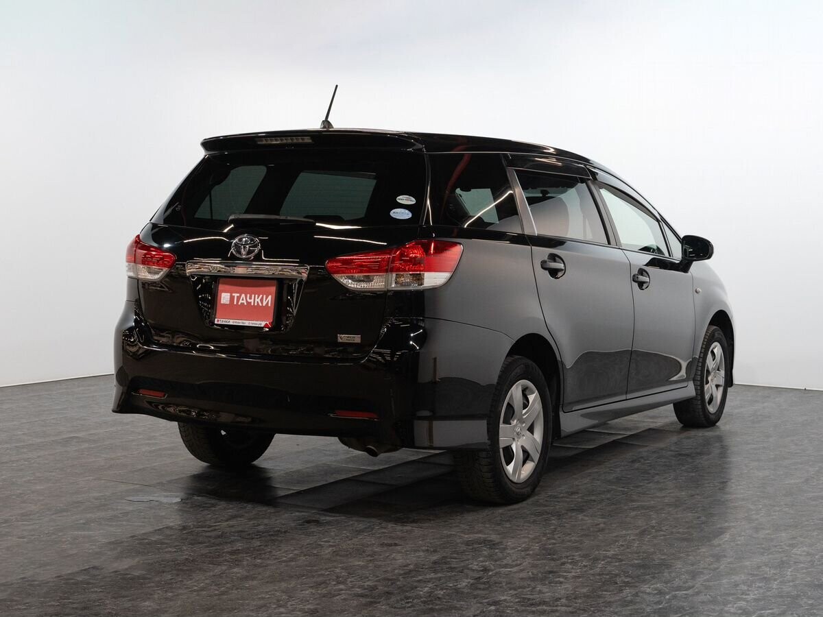 Toyota Wish 2009 - фото автомобиля