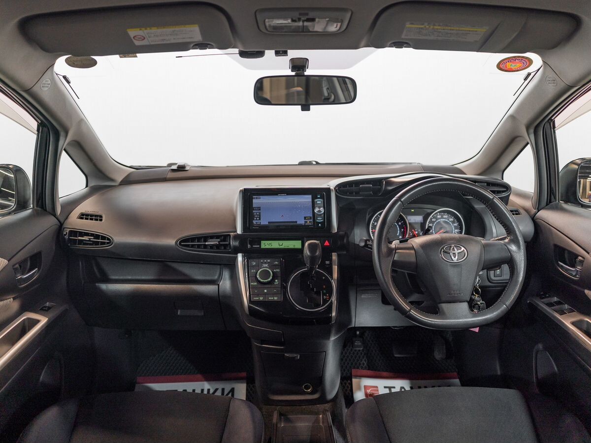 Toyota Wish 2009 - фото автомобиля