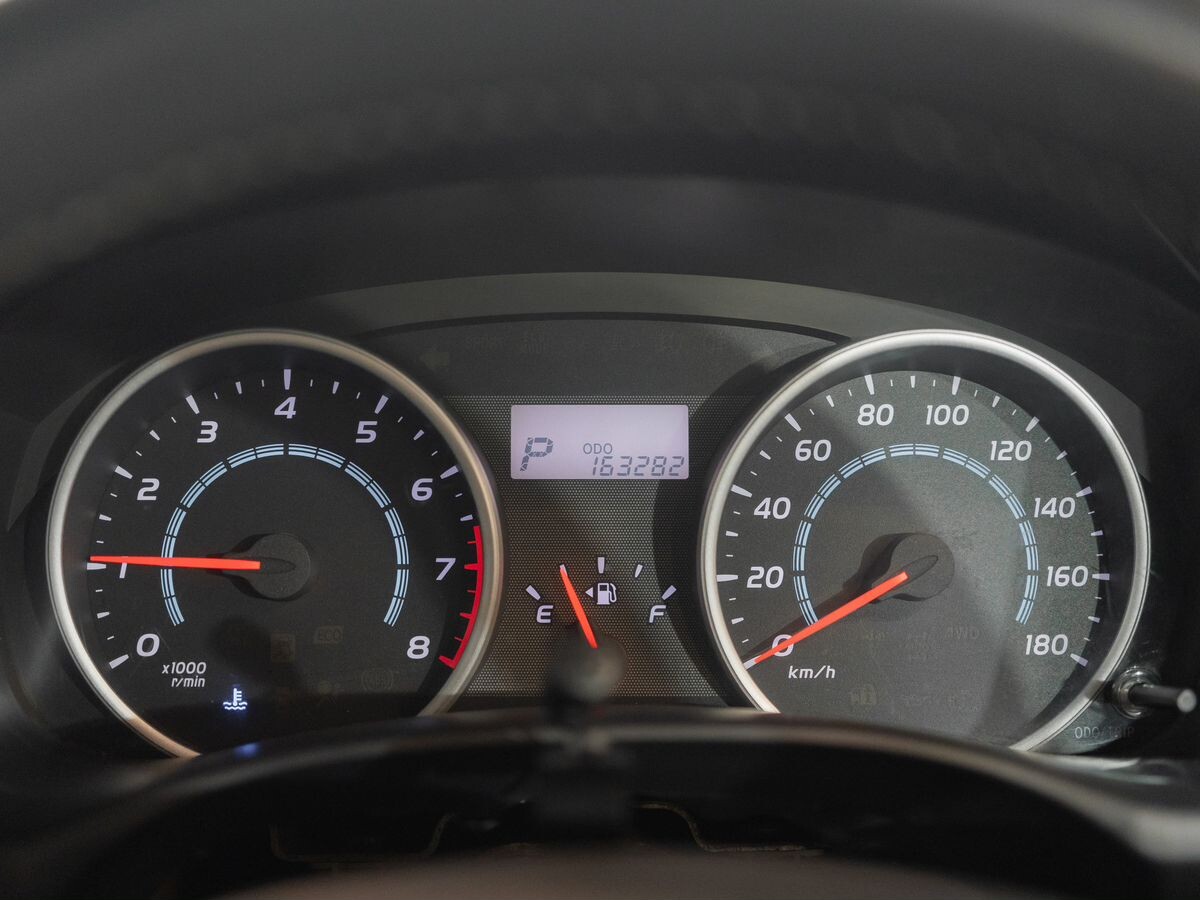 Toyota Wish 2009 - фото автомобиля