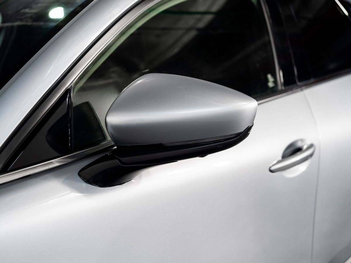 Mazda CX-30 2021 - фото автомобиля