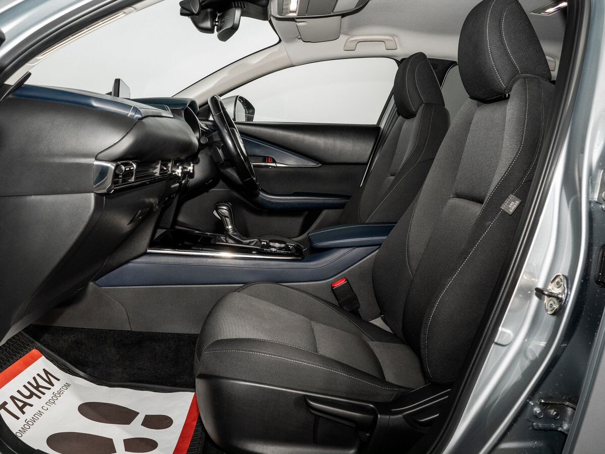 Mazda CX-30 2021 - фото автомобиля