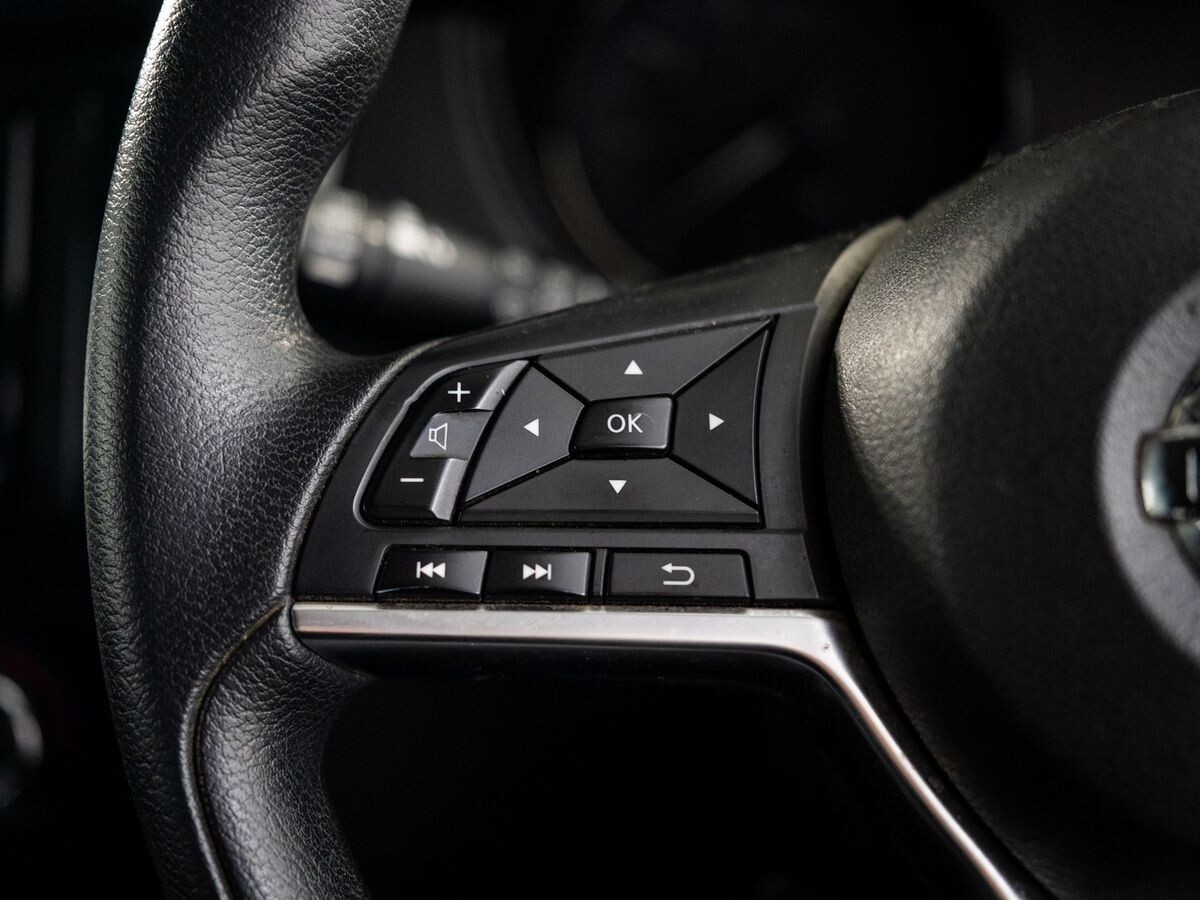 Nissan X-Trail 2019 - фото автомобиля