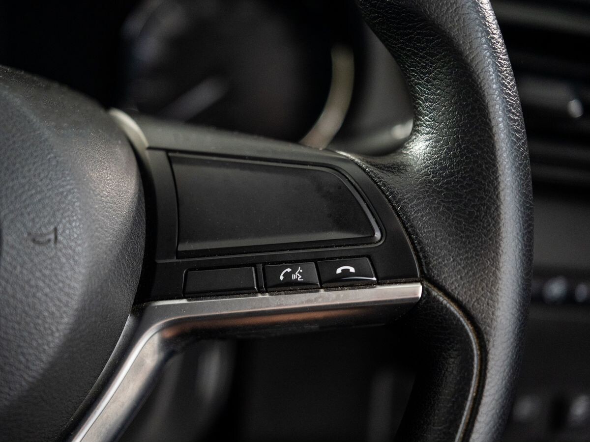 Nissan X-Trail 2019 - фото автомобиля