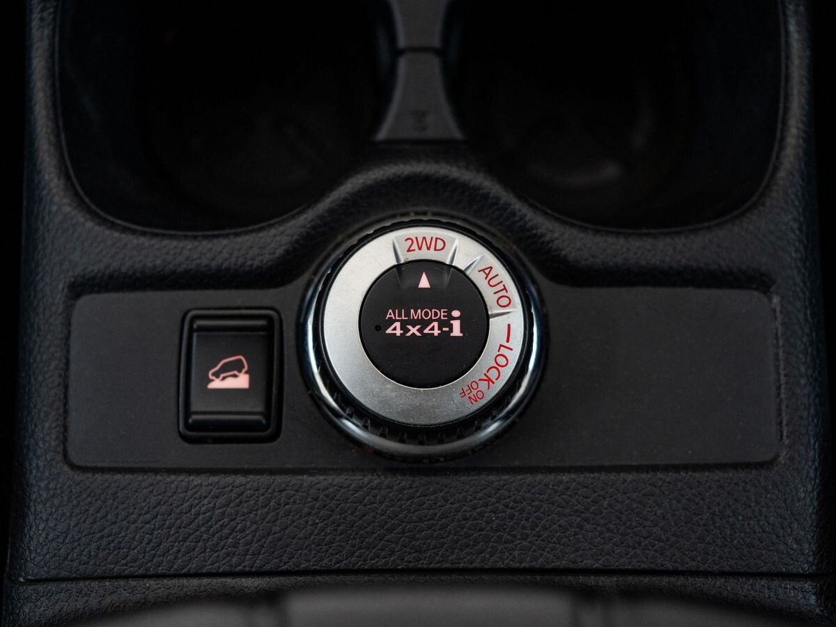 Nissan X-Trail 2019 - фото автомобиля
